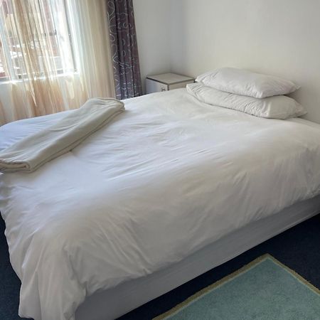 The Oasis Accommodation Luderitz ภายนอก รูปภาพ