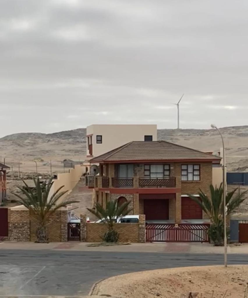 The Oasis Accommodation Luderitz ภายนอก รูปภาพ