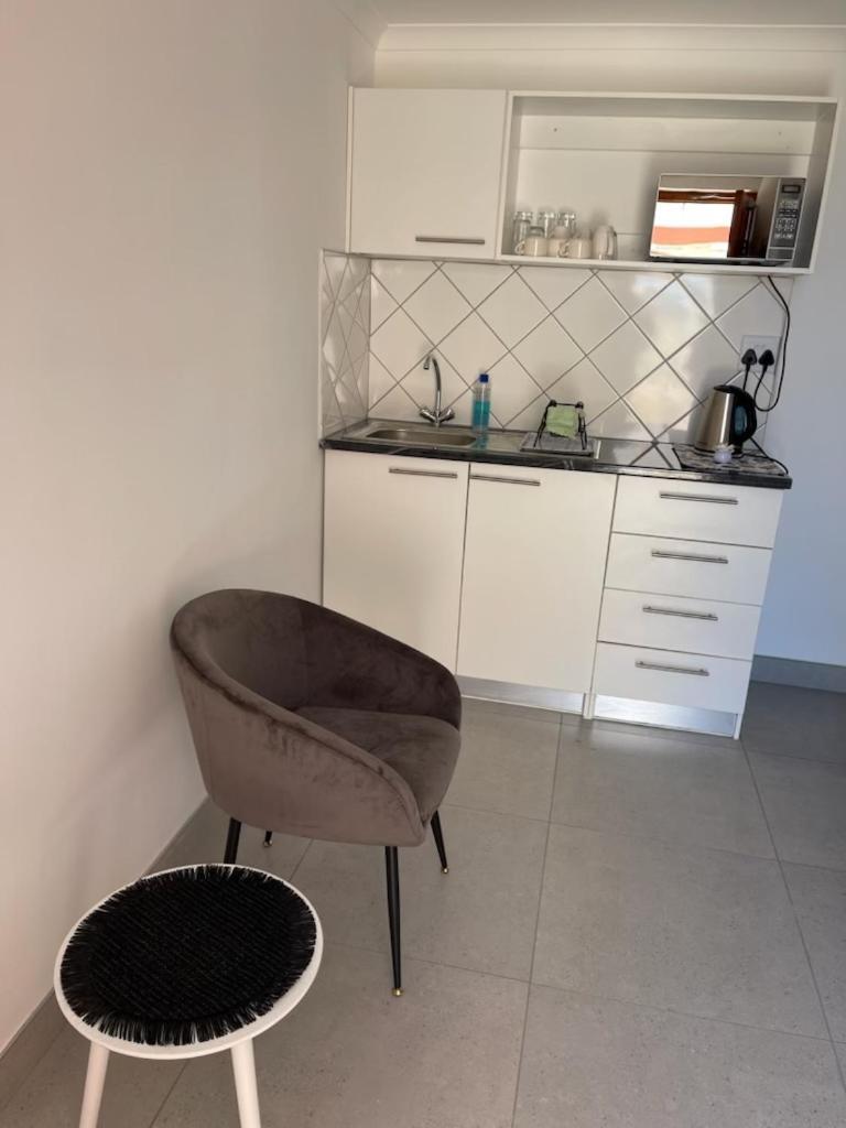 The Oasis Accommodation Luderitz ภายนอก รูปภาพ